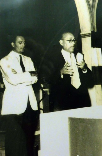1947. Gianni Quondamatteo con Umberto Terracini alla premiazione del primo Concorso Riccione Teatro