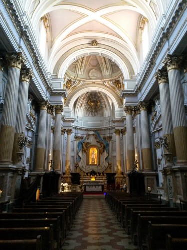 Chiesa_dei_Servi,_Rimini_(interior)