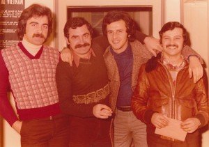 Marzo 1975. Federazione P.C.I. Riminese in Via Valturio. Da sinistra, Piero Nicoletti, Livio Vandi, Walter Moretti, Elio Zamboni