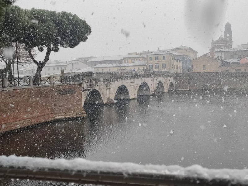 Spiagge Imbiancate In Provincia Di Rimini Nuova Allerta Meteo VIDEO